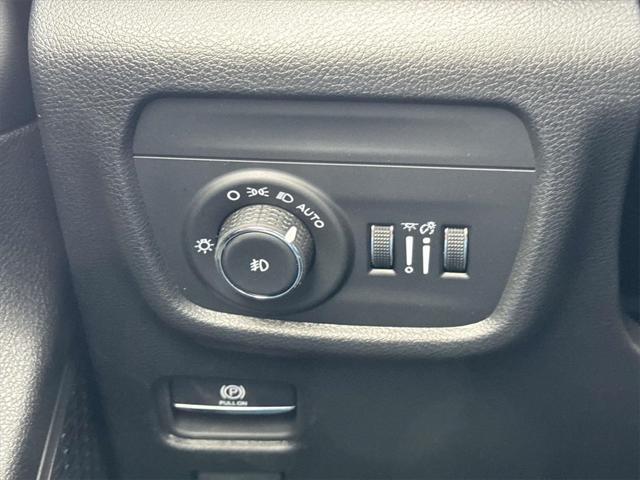 new 2025 Jeep Grand Cherokee car, priced at $48,386
