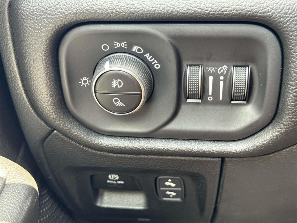 new 2025 Ram 1500 car, priced at $52,483