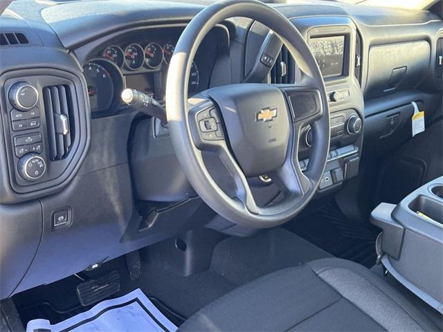 new 2024 Chevrolet Silverado 1500 car, priced at $46,690