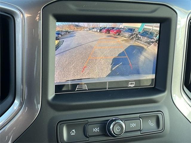 new 2024 Chevrolet Silverado 1500 car, priced at $46,690
