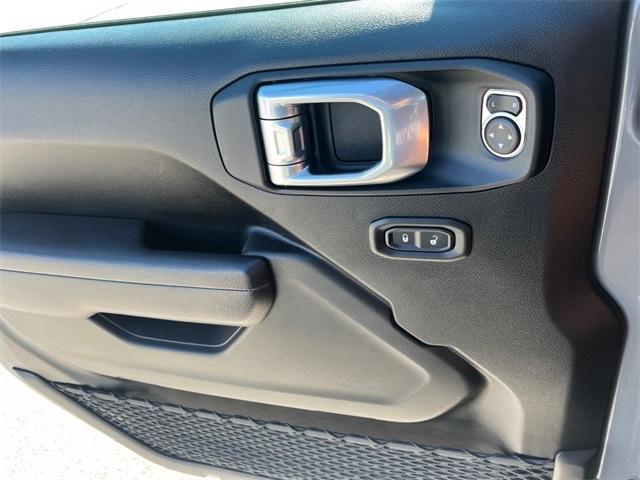 used 2022 Jeep Wrangler Unlimited car, priced at $33,615