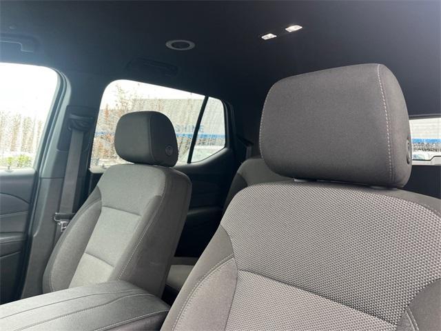 used 2023 Chevrolet Traverse car, priced at $28,400