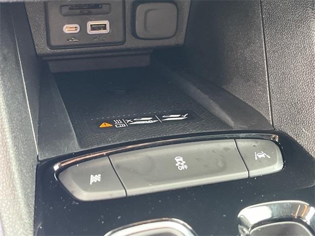 used 2022 Chevrolet Bolt EUV car, priced at $22,029