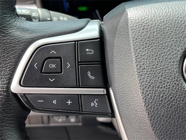 used 2022 Toyota Sienna car, priced at $34,569