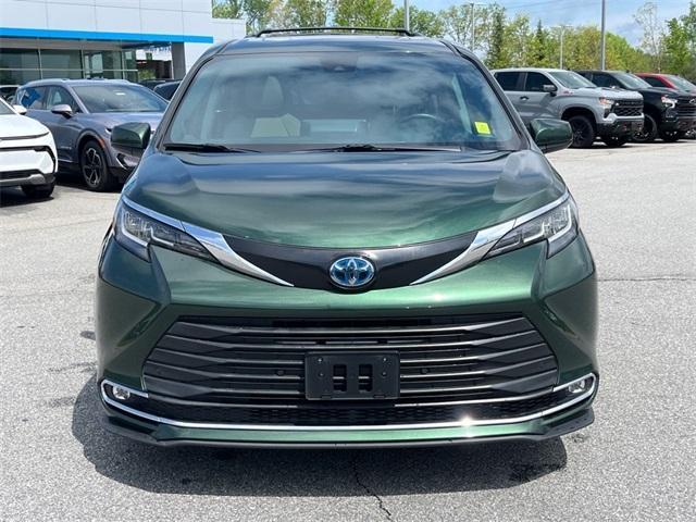 used 2022 Toyota Sienna car, priced at $34,569