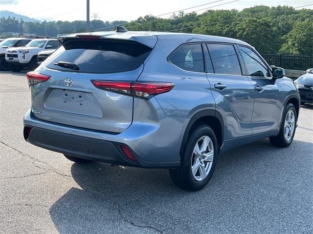 used 2022 Toyota Highlander car, priced at $30,613