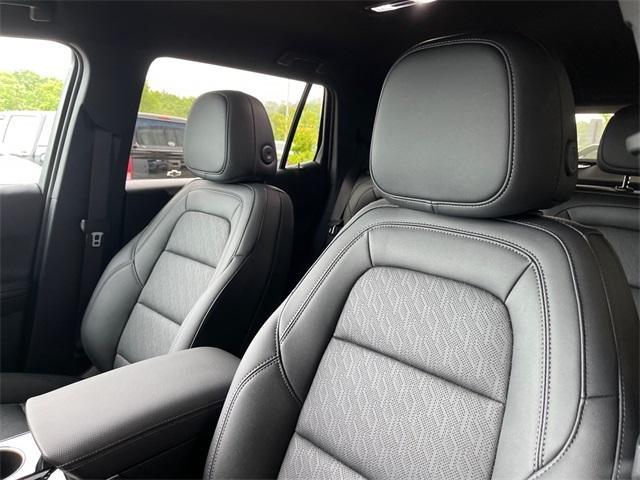 new 2025 Chevrolet Equinox car, priced at $34,640