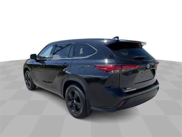 used 2021 Toyota Highlander car, priced at $29,994