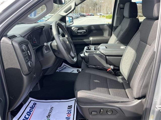 new 2024 Chevrolet Silverado 1500 car, priced at $45,913