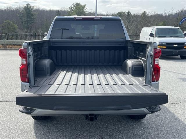 new 2024 Chevrolet Silverado 1500 car, priced at $45,913