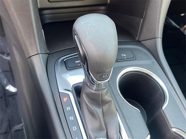 used 2024 Chevrolet Equinox car, priced at $22,070