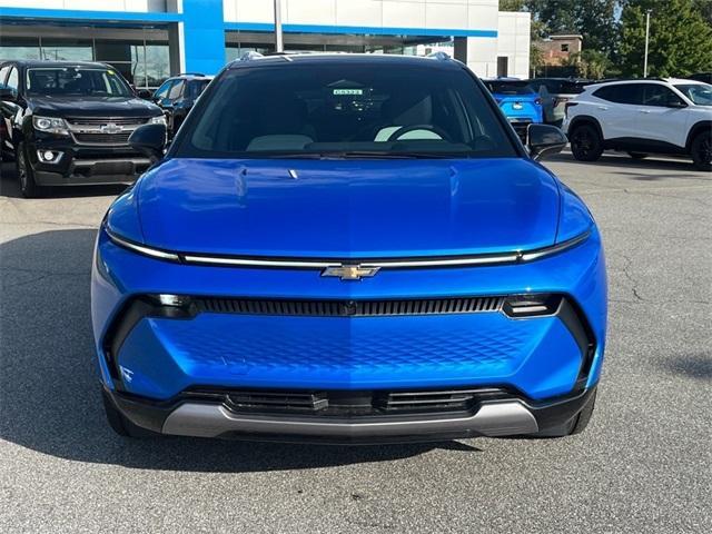 new 2025 Chevrolet Equinox EV car, priced at $43,890