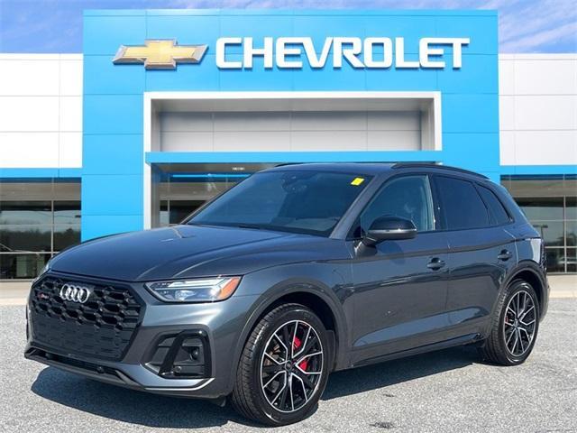 used 2022 Audi SQ5 car, priced at $37,371