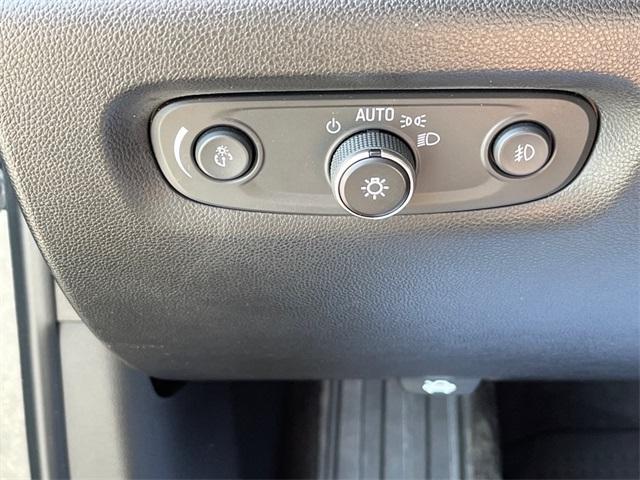 used 2020 Chevrolet Traverse car, priced at $24,047