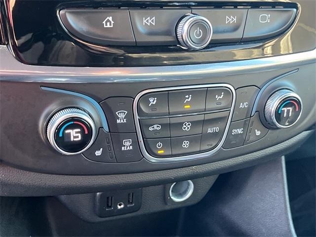 used 2022 Chevrolet Traverse car, priced at $28,568