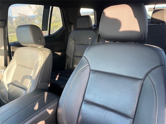 used 2022 Chevrolet Traverse car, priced at $28,568