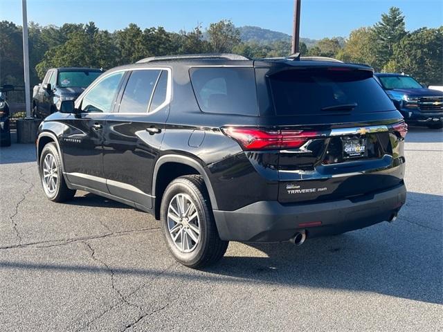 used 2022 Chevrolet Traverse car, priced at $28,568