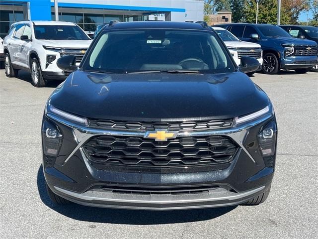 new 2025 Chevrolet Trax car, priced at $25,485