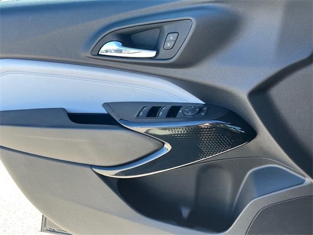 new 2025 Chevrolet Trax car, priced at $25,485