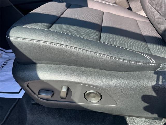 new 2025 Chevrolet Traverse car, priced at $52,429