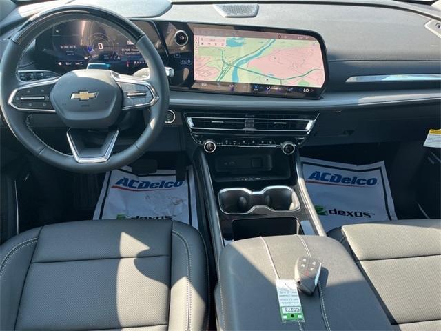 new 2025 Chevrolet Traverse car, priced at $52,429