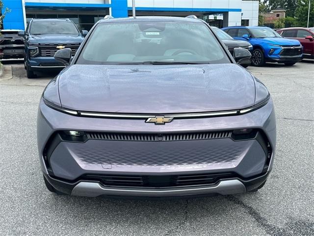 new 2025 Chevrolet Equinox EV car, priced at $43,890