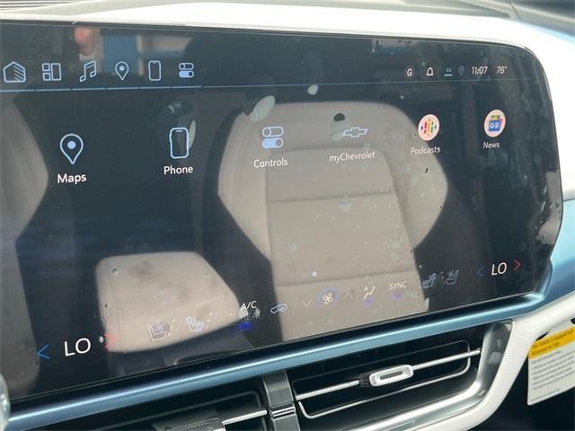 new 2025 Chevrolet Equinox EV car, priced at $43,890