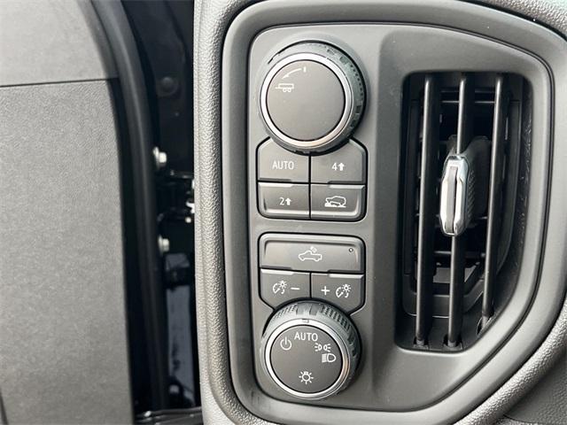 new 2025 Chevrolet Silverado 1500 car, priced at $46,980