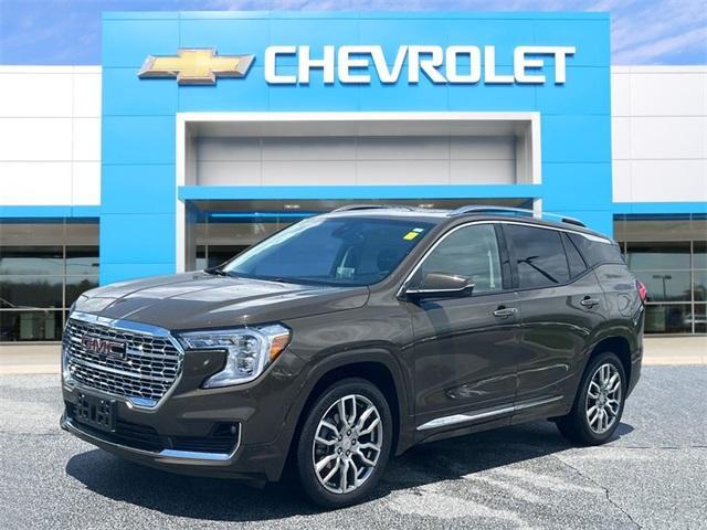used 2023 GMC Terrain car, priced at $28,235