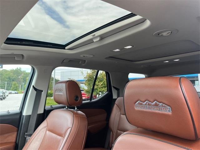 used 2019 Chevrolet Traverse car, priced at $28,291