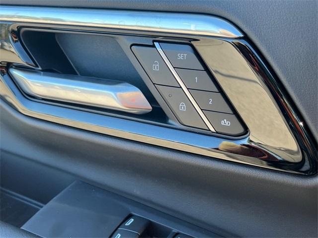 new 2025 Chevrolet Suburban car, priced at $77,884
