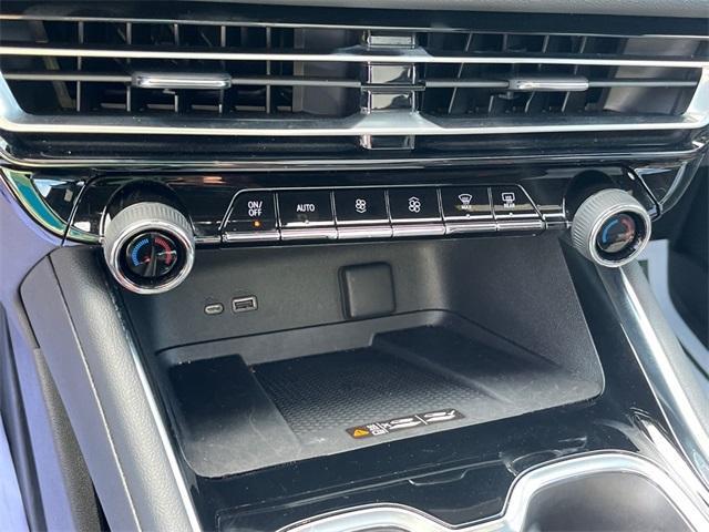 used 2024 Chevrolet Traverse car, priced at $55,303