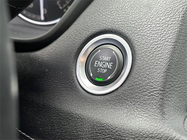 used 2022 Cadillac XT4 car, priced at $25,273