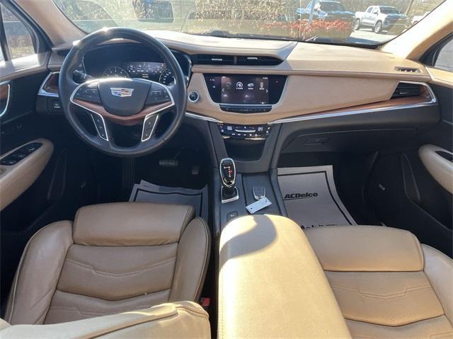 used 2017 Cadillac XT5 car, priced at $24,500