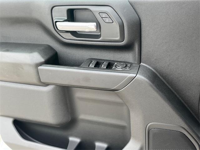 new 2025 Chevrolet Silverado 2500 car, priced at $57,050