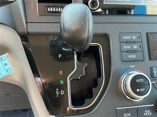used 2020 Toyota Sienna car, priced at $27,288