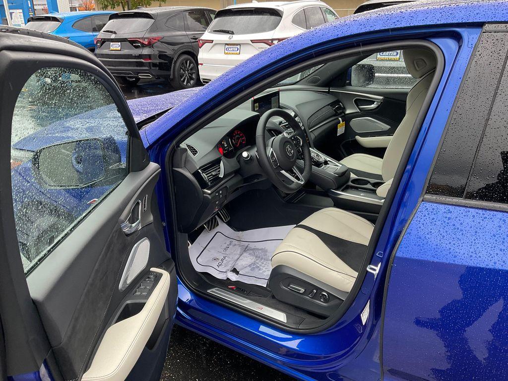 new 2025 Acura RDX car, priced at $52,250