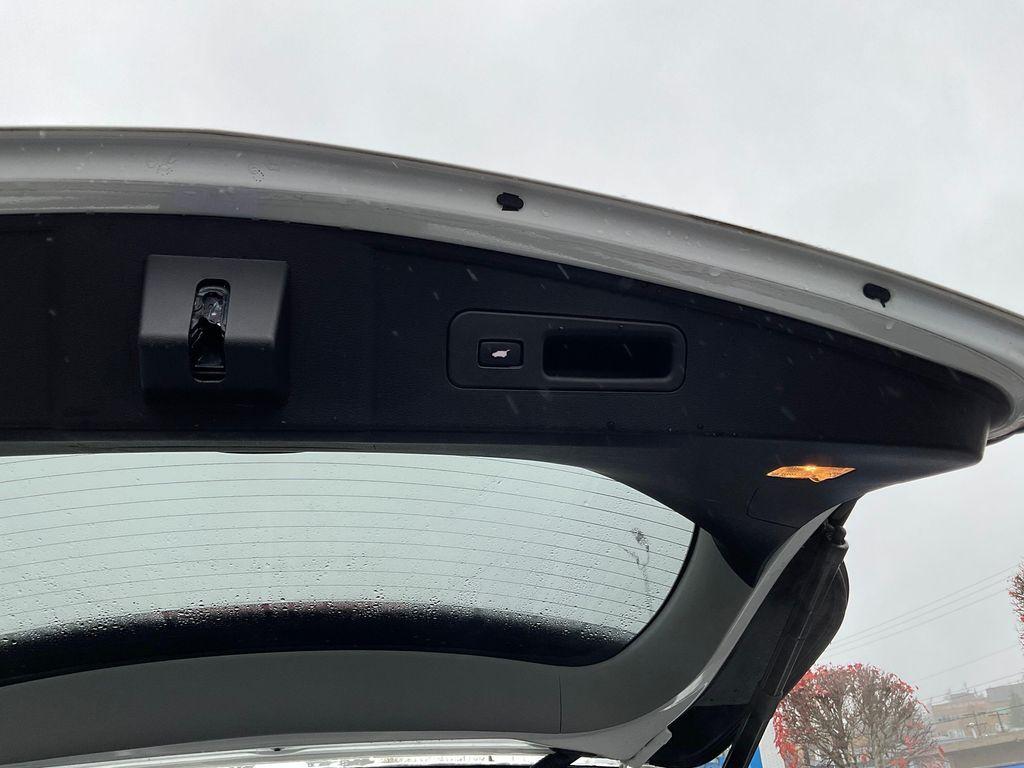 used 2020 Acura MDX car, priced at $28,570