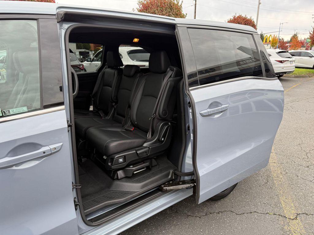 used 2023 Honda Odyssey car, priced at $36,875