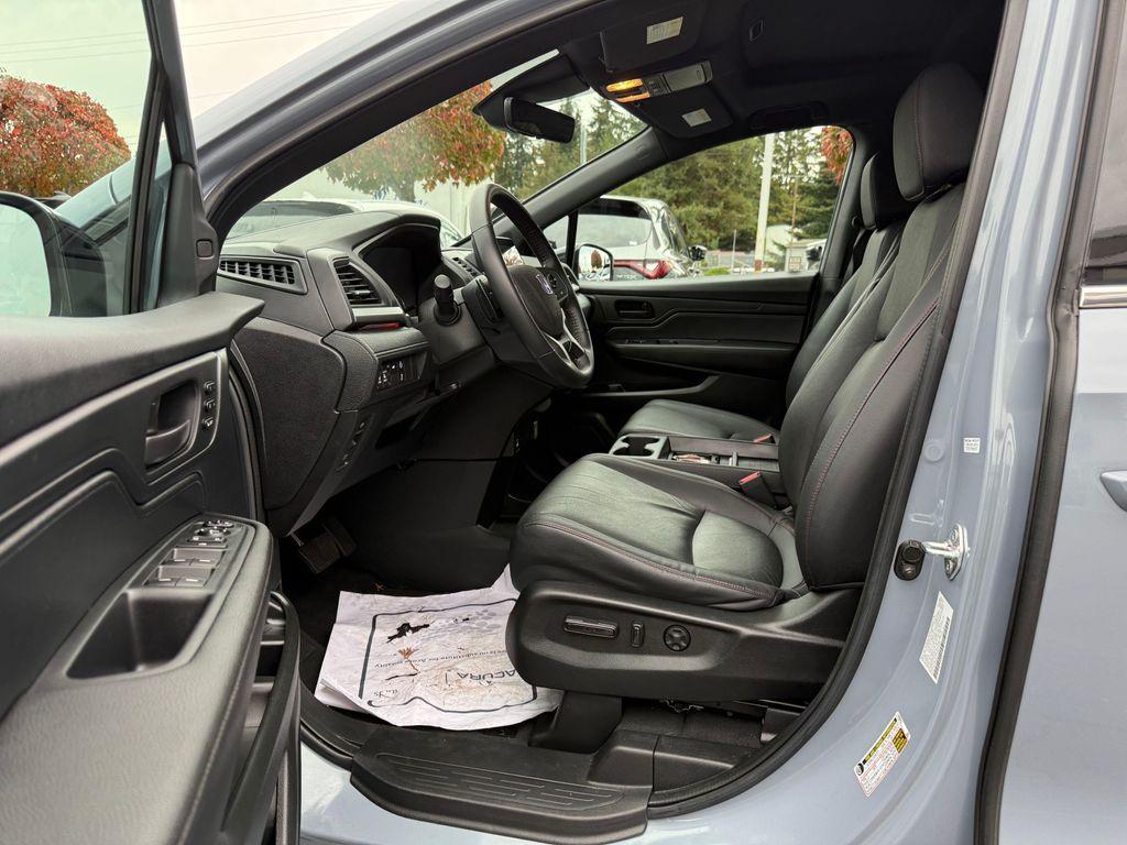 used 2023 Honda Odyssey car, priced at $36,875