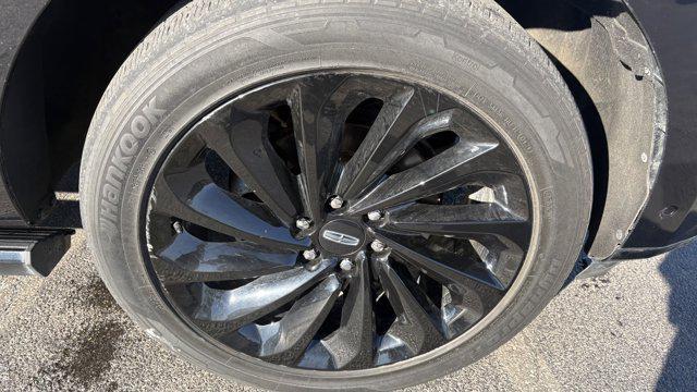used 2021 Lincoln Navigator car, priced at $51,749