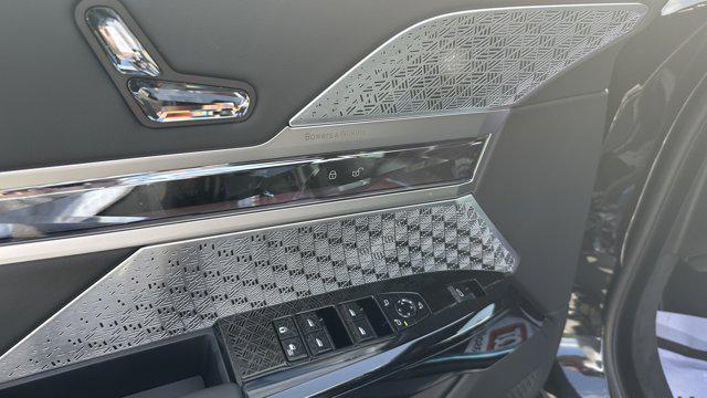 new 2025 BMW 760 car, priced at $114,100