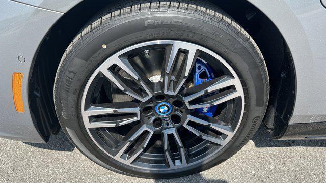 new 2025 BMW 550e car, priced at $81,355