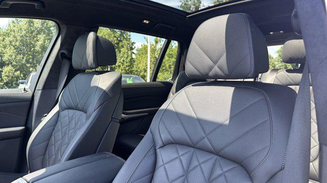 used 2023 BMW X7 car, priced at $68,596
