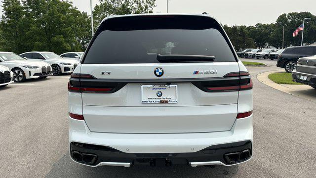 new 2026 BMW X7 car, priced at $121,735