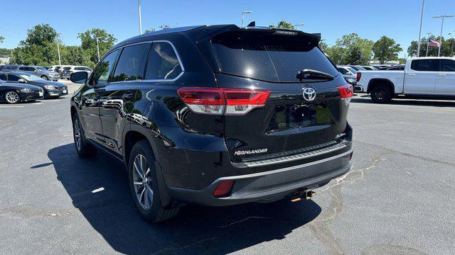 used 2018 Toyota Highlander car, priced at $26,865