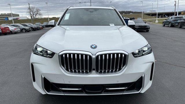 new 2025 BMW X5 PHEV car, priced at $78,260