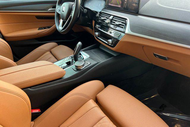 used 2022 BMW 540 car, priced at $37,549