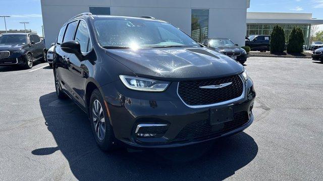 used 2021 Chrysler Pacifica car, priced at $24,470