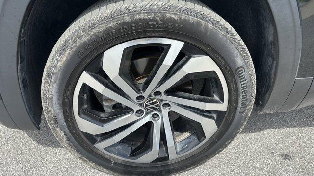 used 2021 Volkswagen Atlas car, priced at $29,986